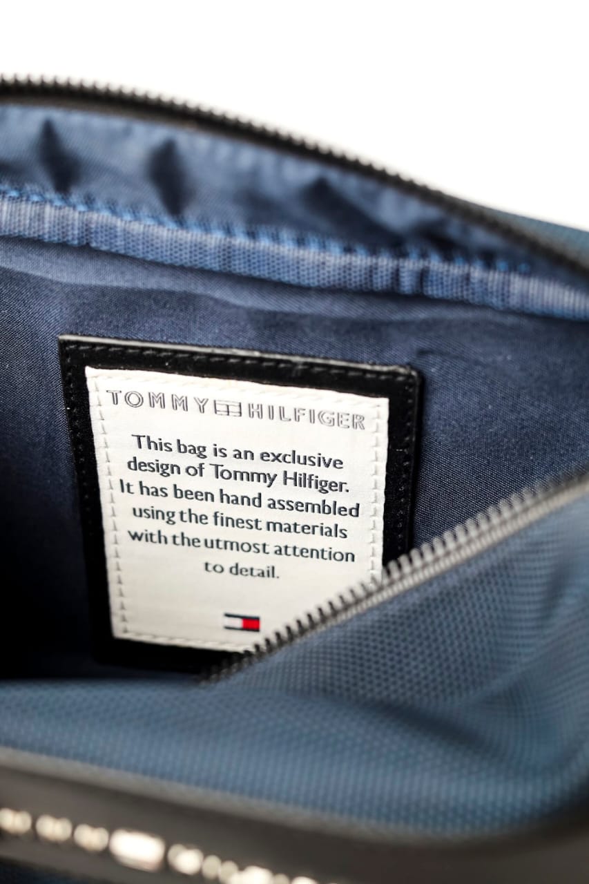 شنطة كروس Tommy