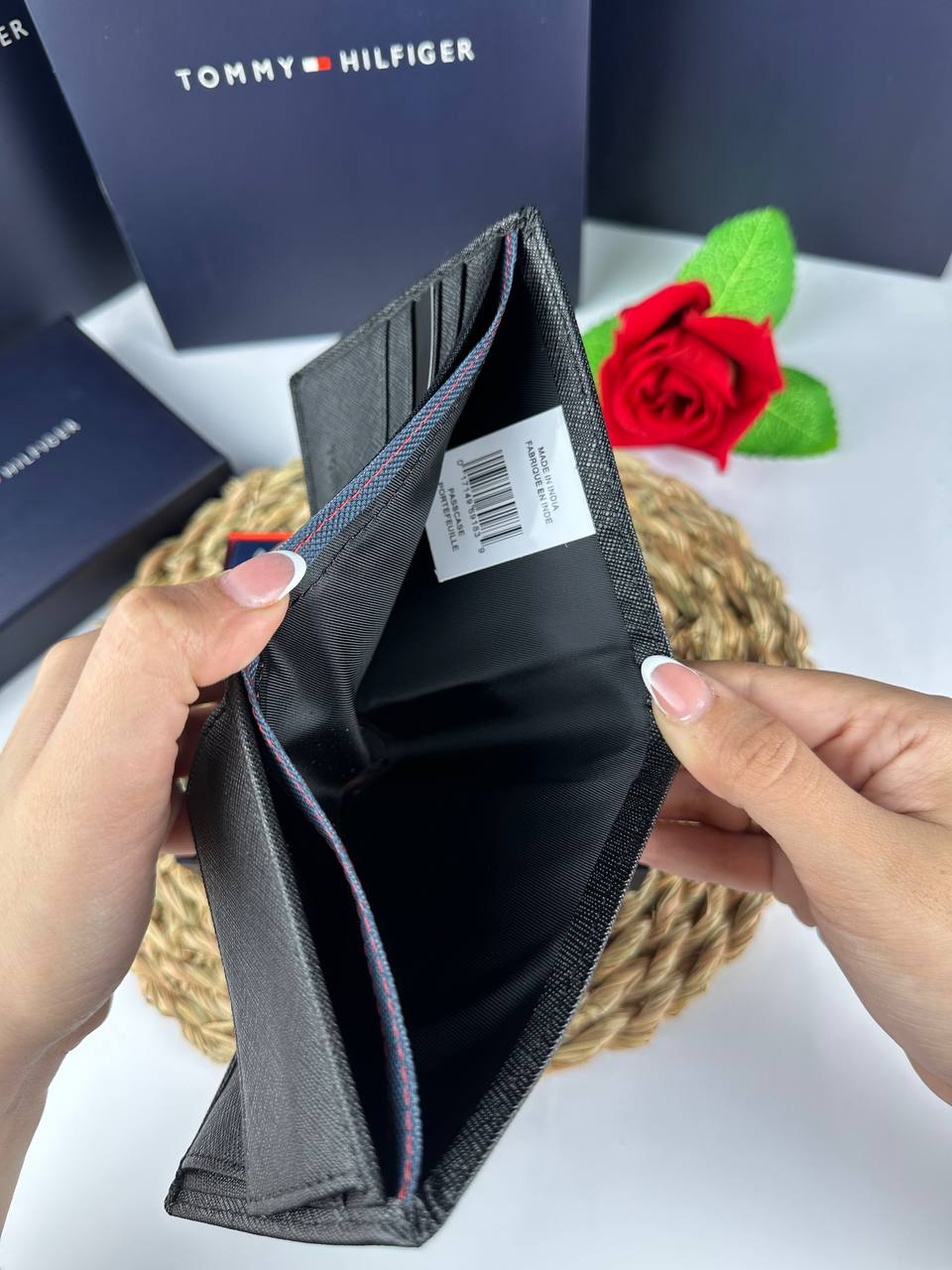 محفظة TOMMY