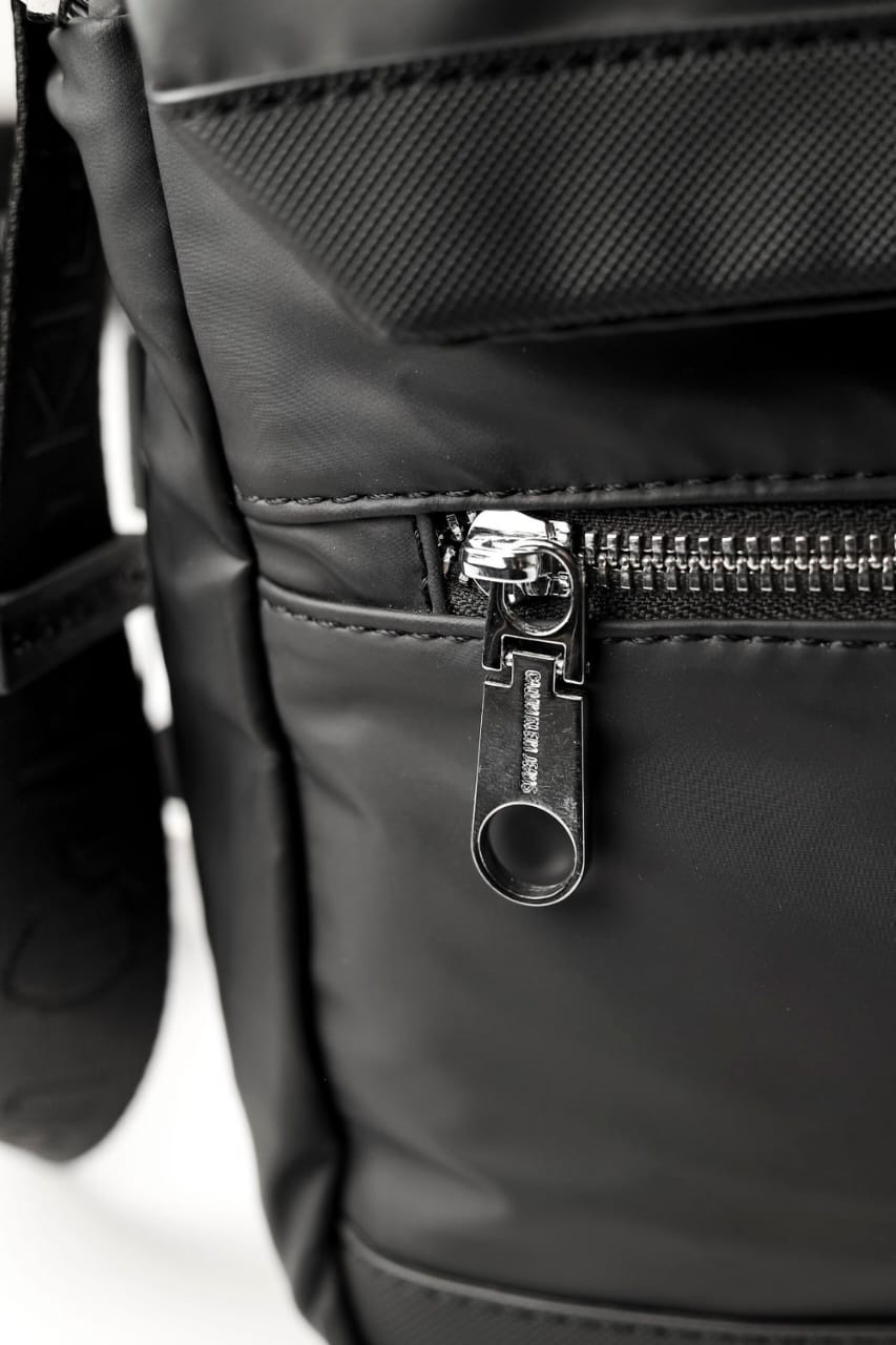 شنطة كروس CK