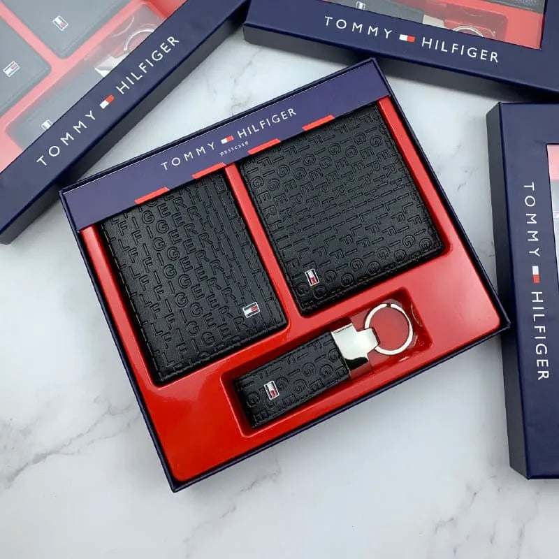 محفظة وكراتة وميدالية Tommy - Reem Store