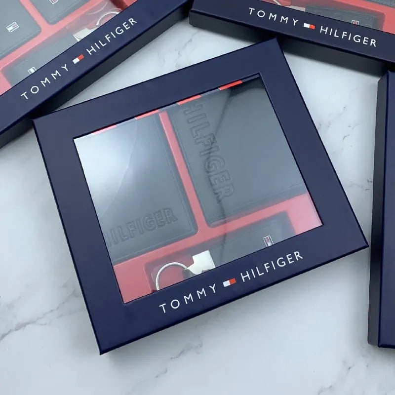 محفظة وكراتة وميدالية Tommy - Reem Store