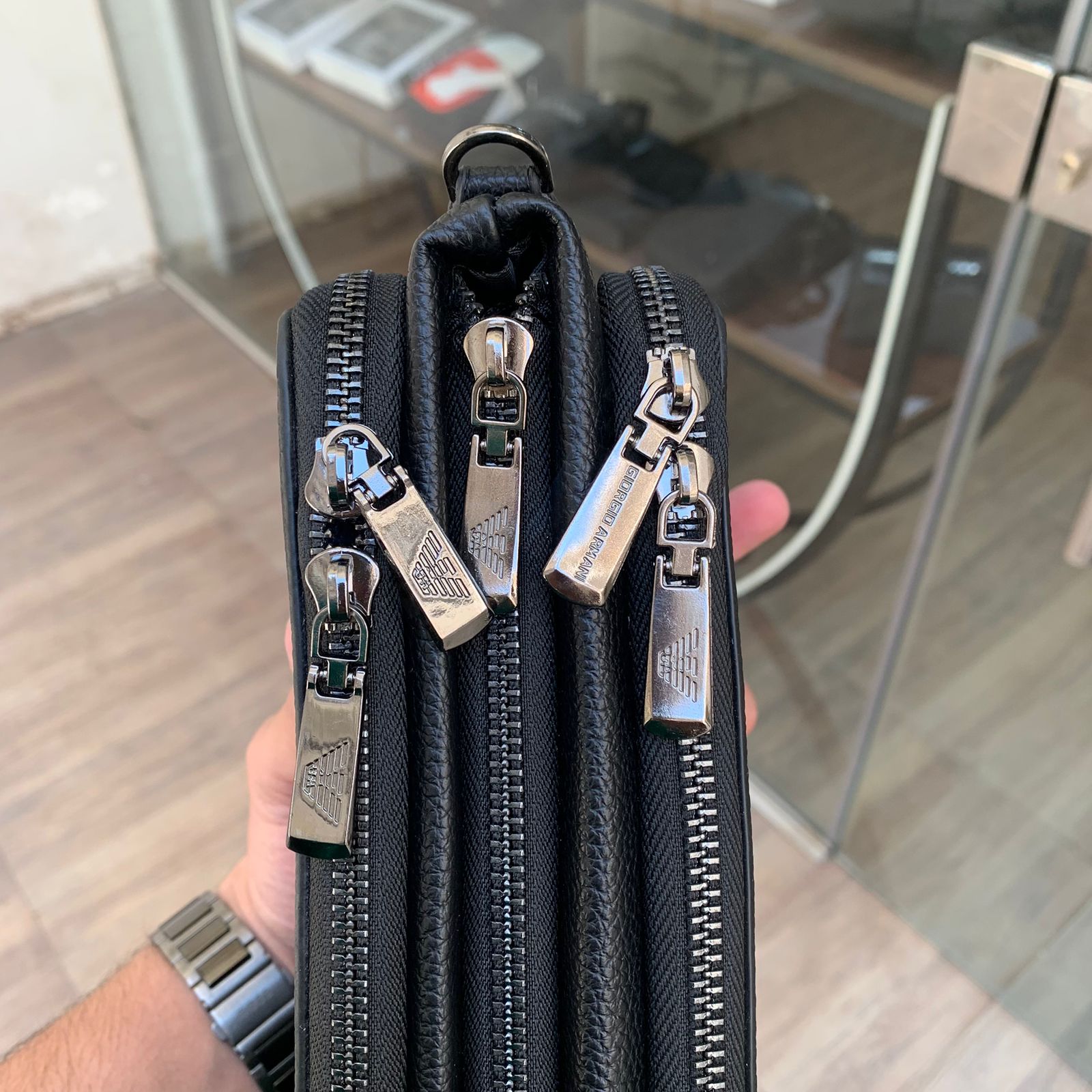 Bag Hand Cross Arm
