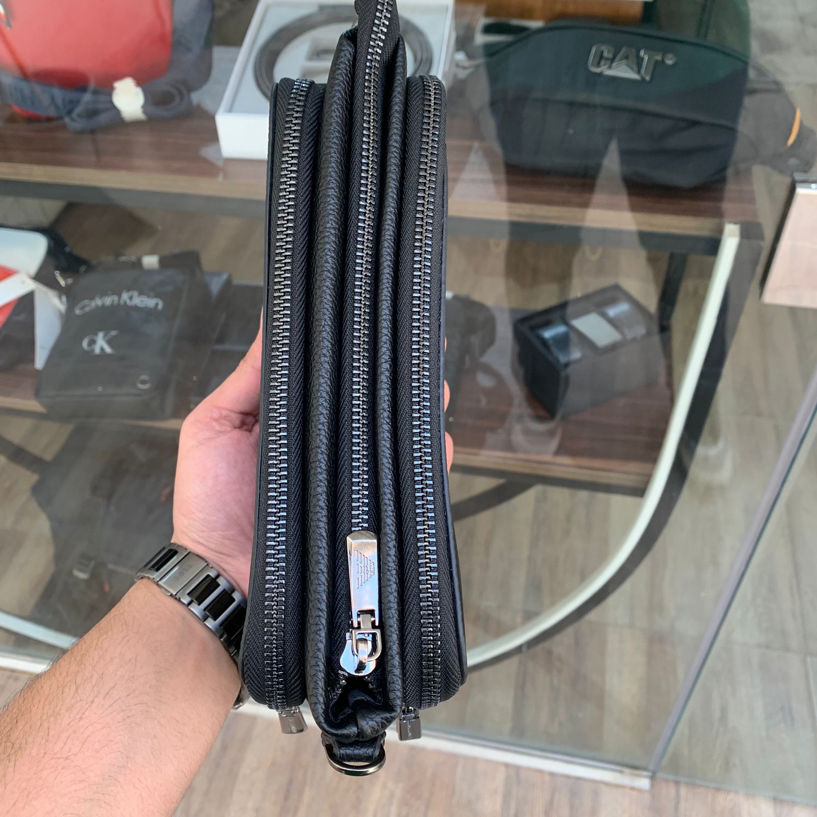 Bag Hand Cross Arm