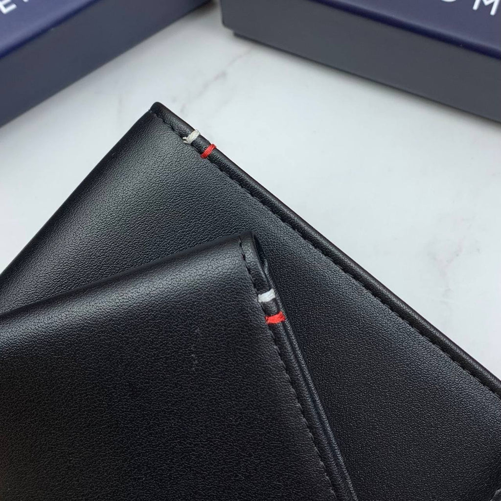 محفظة وكراتة وميدالية Tommy - Reem Store