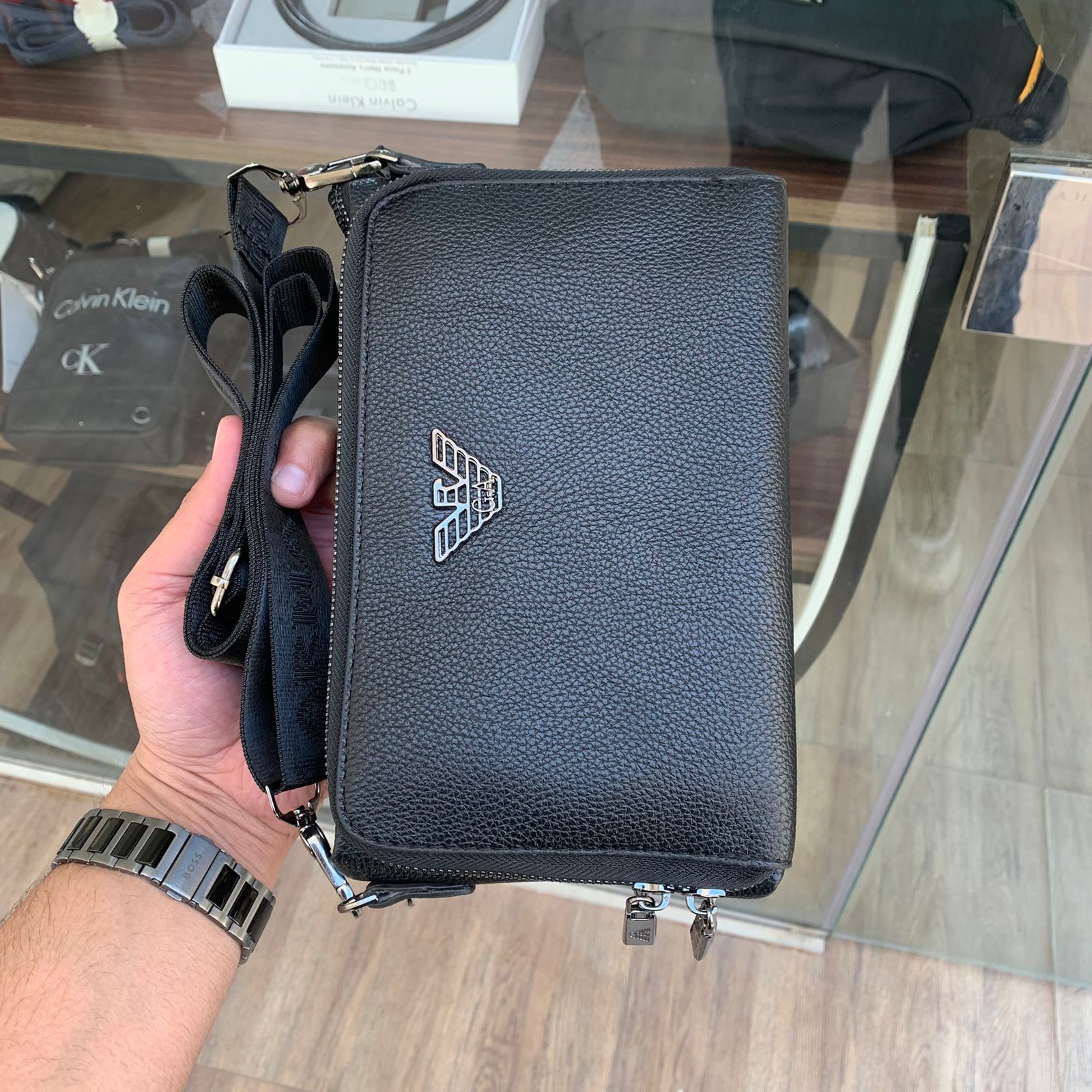 Bag Hand Cross Arm