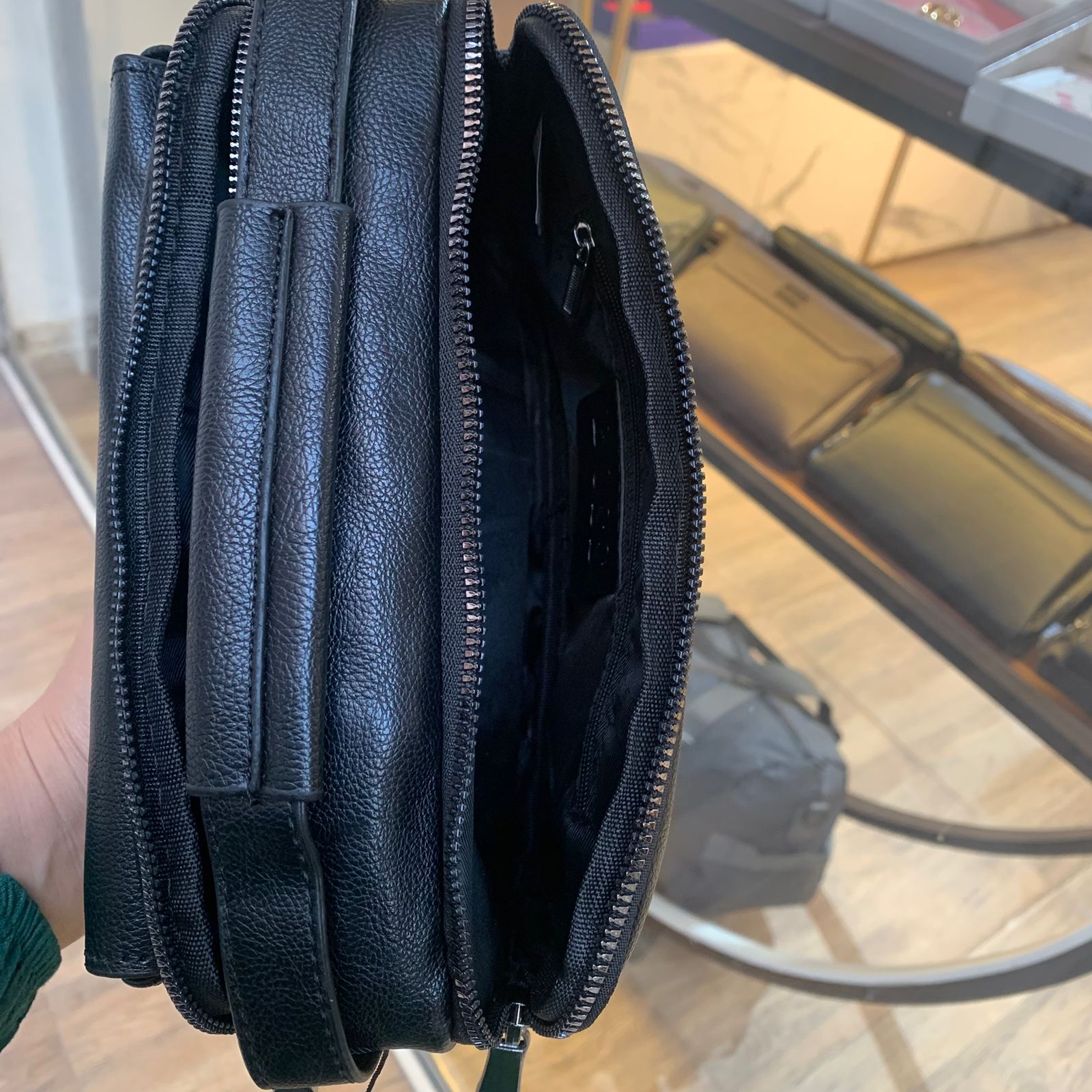Bag boss