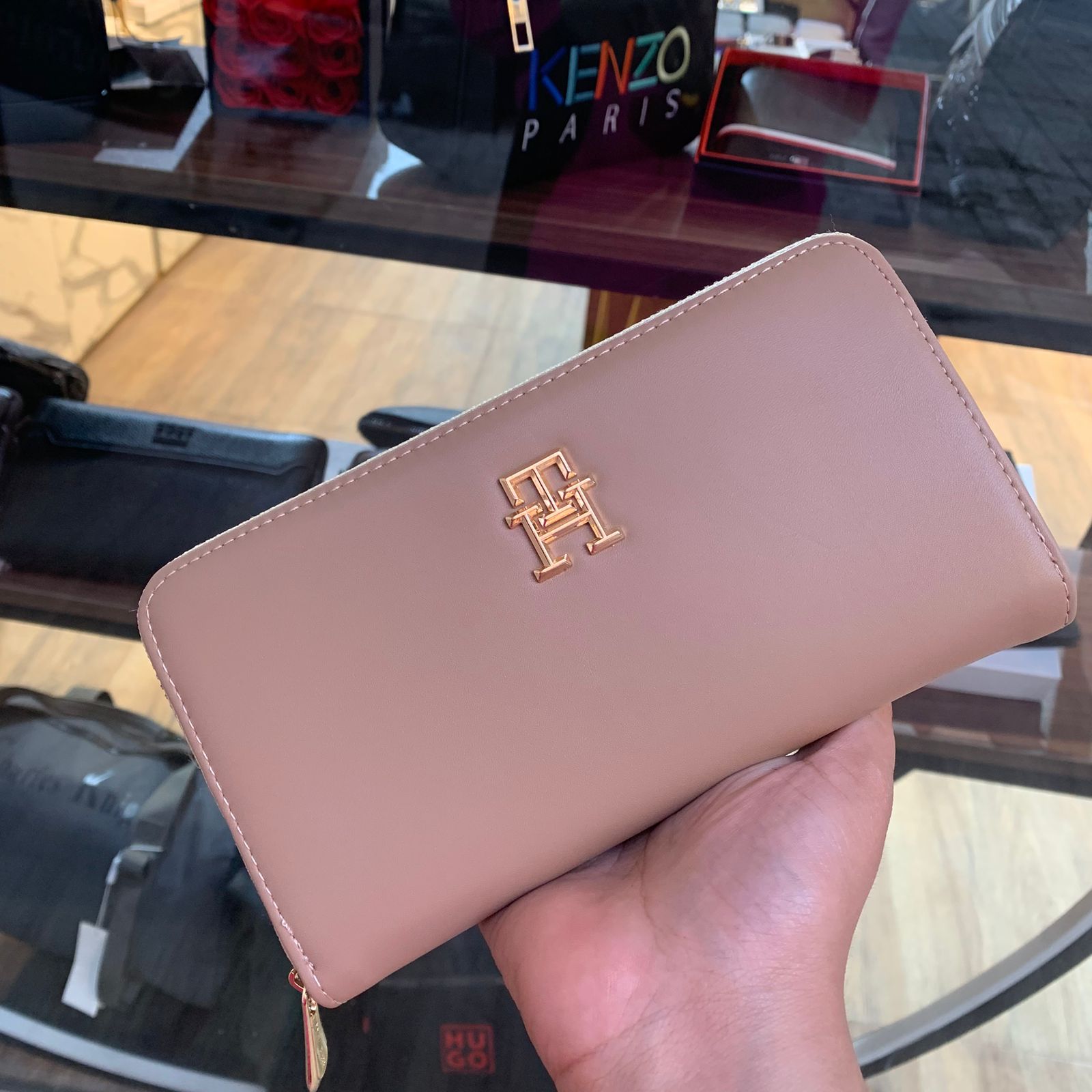 Large women's wallet Tommy