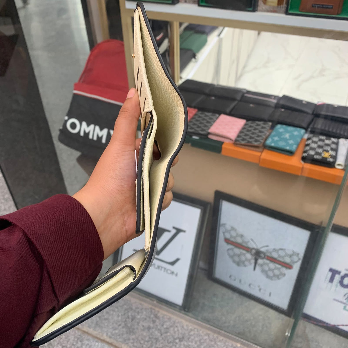 Wallet M.k 200