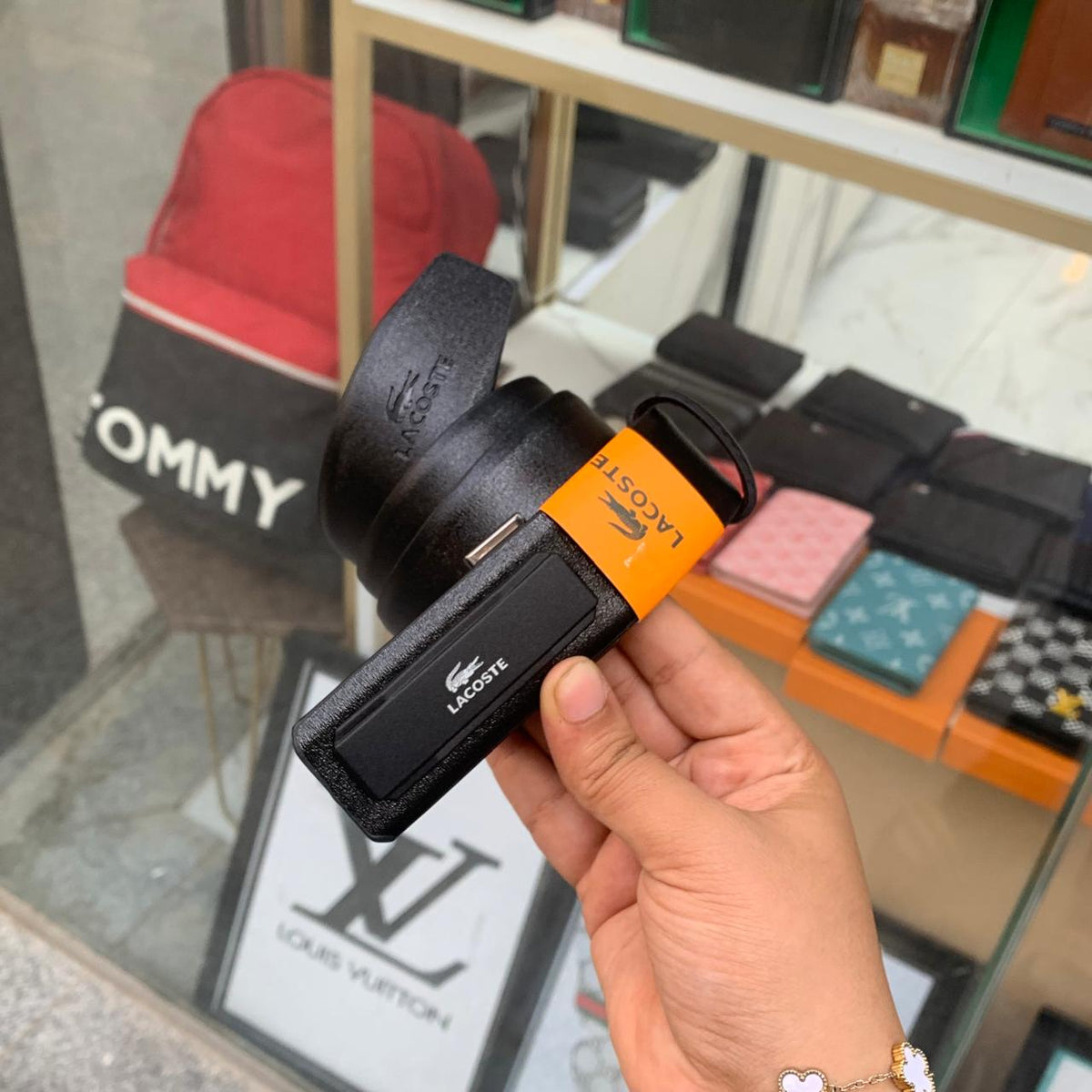 Belt La