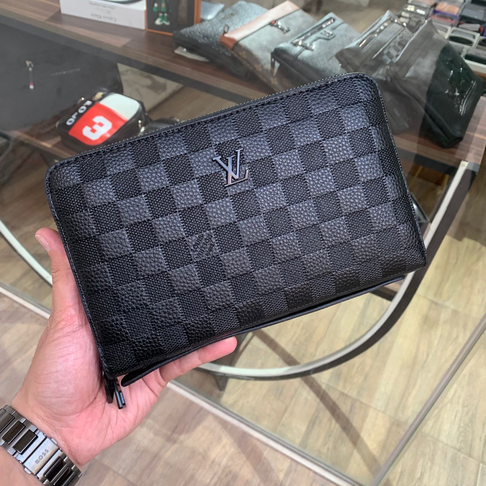 Bag Hand LV